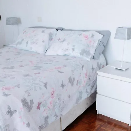 Spacious Seaside House Cascaes