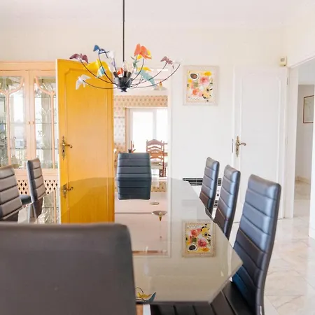Spacious Seaside House Villa Cascais