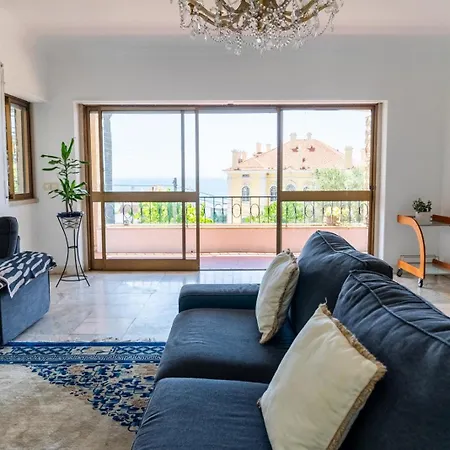 Villa Spacious Seaside House *