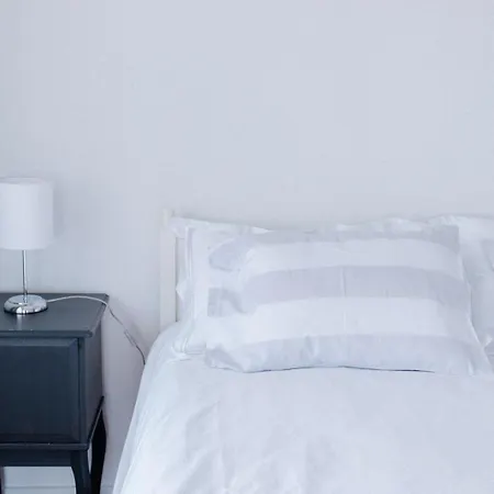 Spacious Seaside House Villa *