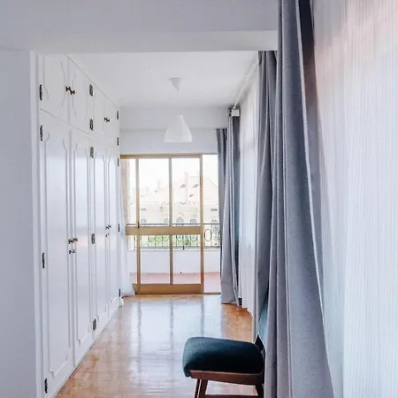 Villa Spacious Seaside House *