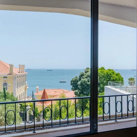 Villa Spacious Seaside House