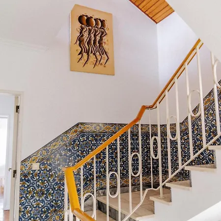 Villa Spacious Seaside House Cascais