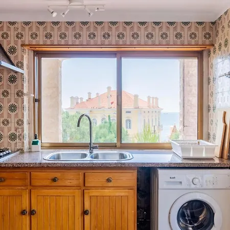 Spacious Seaside House