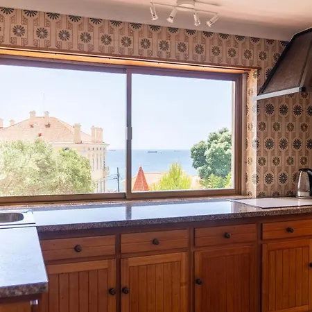 Villa Spacious Seaside House *