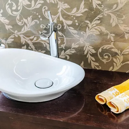 Villa Spacious Seaside House *