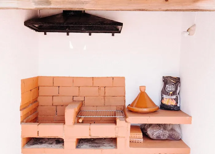 Villa Spacious Seaside House