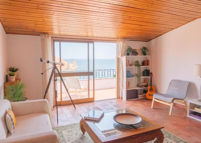 Spacious Seaside House * Cascais