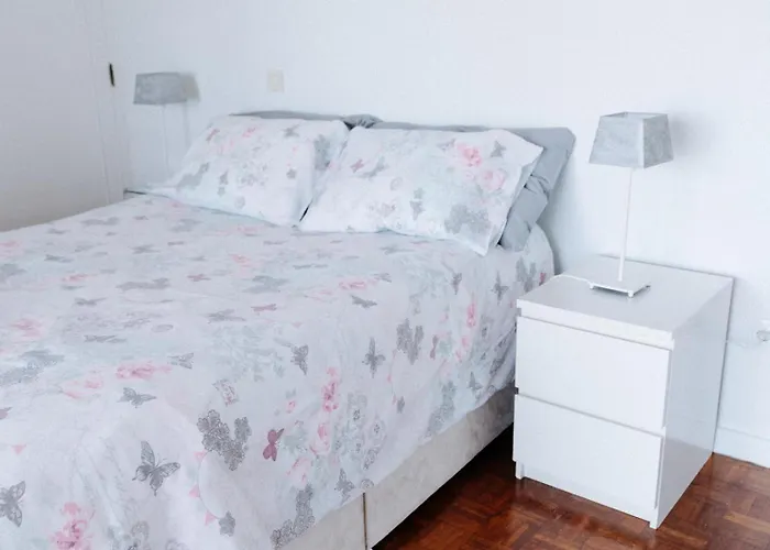 Spacious Seaside House Cascais