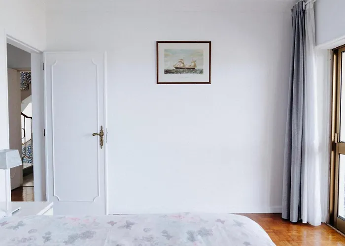 Villa Spacious Seaside House *