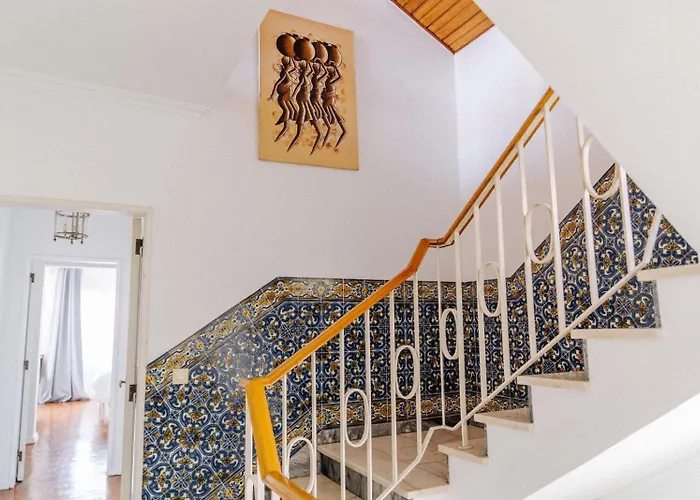 Villa Spacious Seaside House Cascais