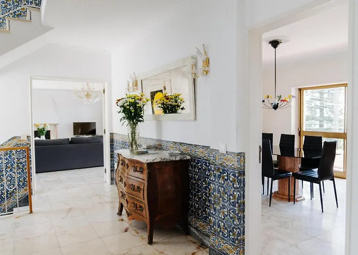 Spacious Seaside House Villa *