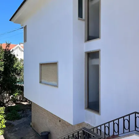 Villa Spacious Seaside House *