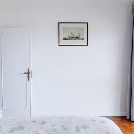 Villa Spacious Seaside House *