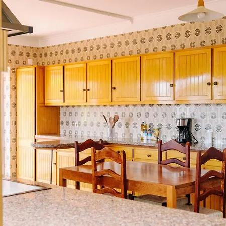 Villa Spacious Seaside House Cascais